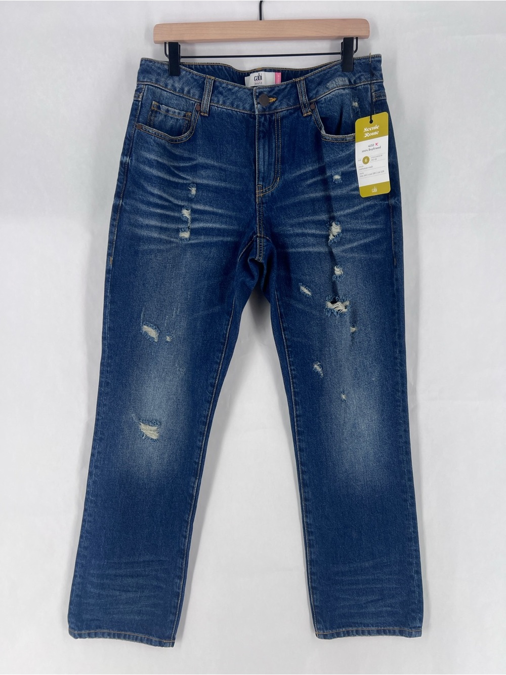 Cabi 100% Boyfriend Jeans Distressed Blue Relaxed Fit Jeans Cotton Size 6 NWT